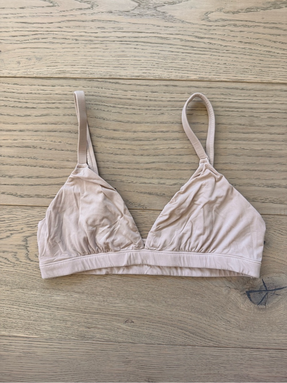 Skims triangle fits anybody bralette in Nude